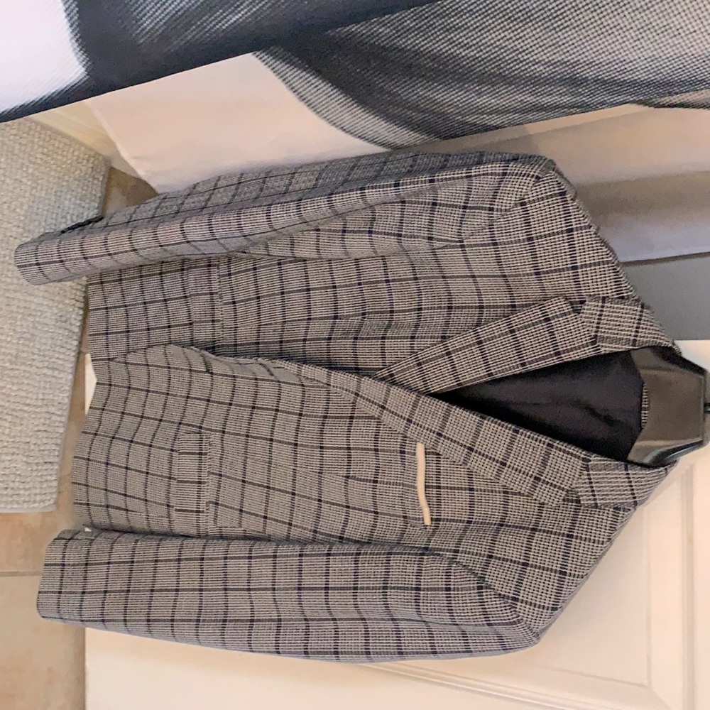 Zara suit